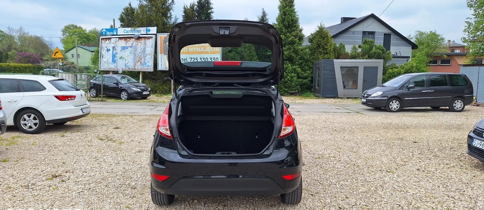 Ford Fiesta cena 31000 przebieg: 145947, rok produkcji 2015 z Jaworzno małe 562